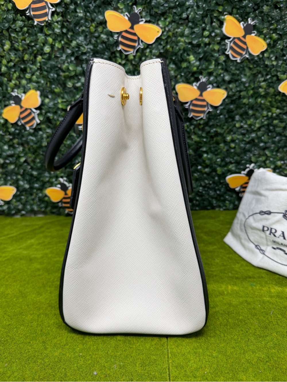 ❌SOLD❌Authentic Prada Black Saffiano Bicolor Leather Saffiano Tote Bag - Picture 6 of 16
